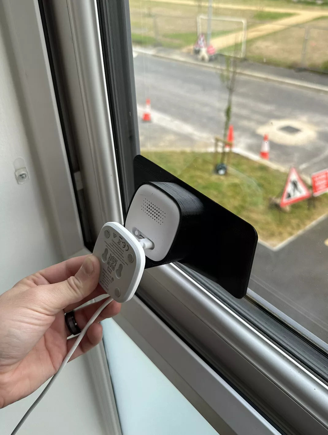 Window Mount for Eufy Solo IndoorCam C24 / C120 Camera
