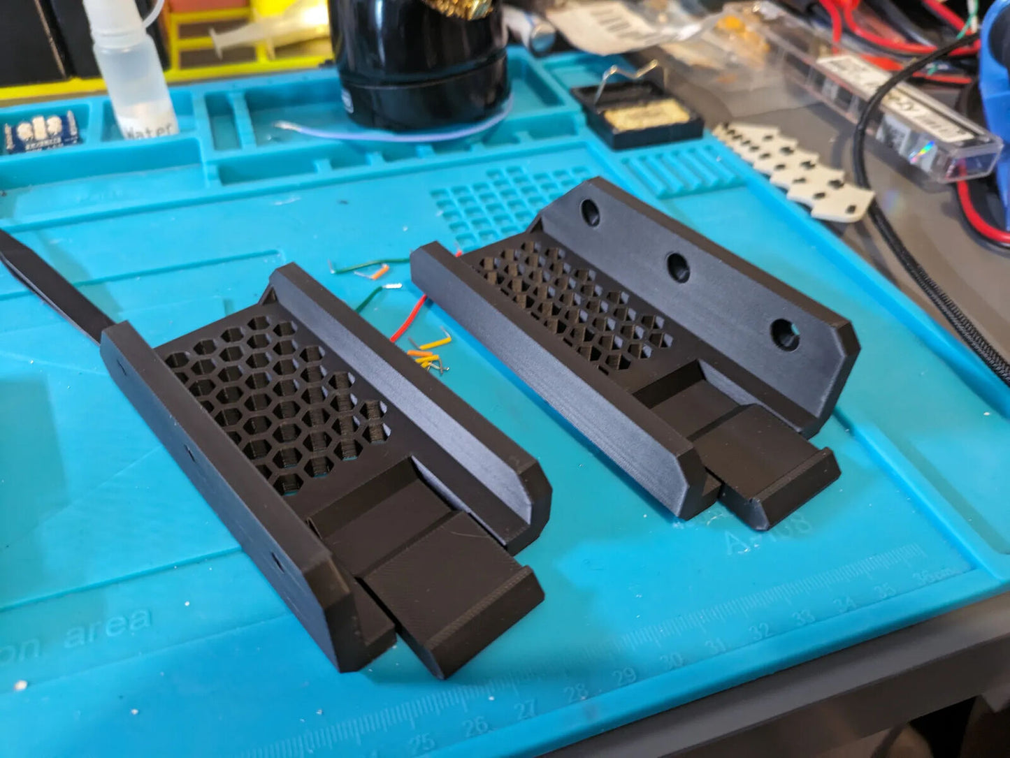 Under Desk Mount for CalDigit TS4